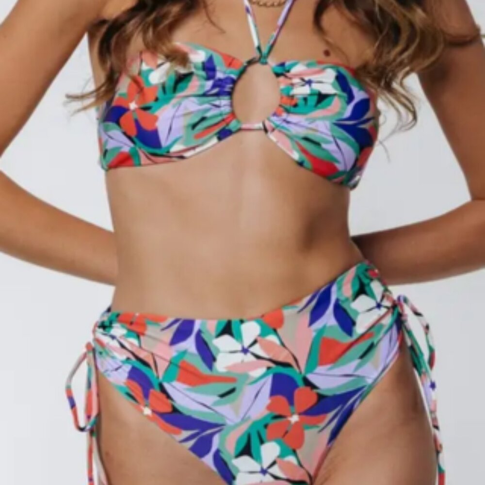 NWT Riri Flower Bikini Multicolor. Size Medium.
